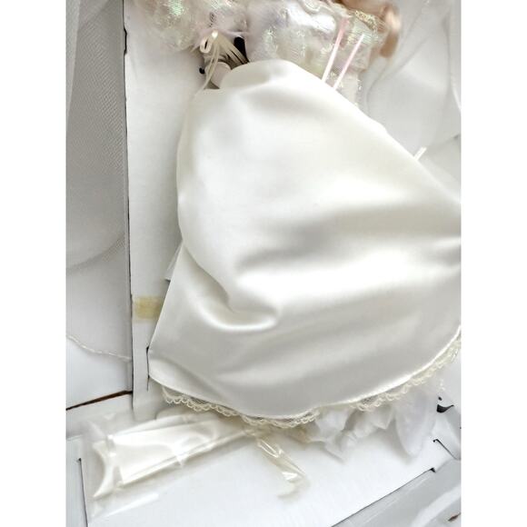 Barbie Dream Bride 1991 #1623 Vintage Satin Lace Wedding Dress Outfit - Picture 6 of 11
